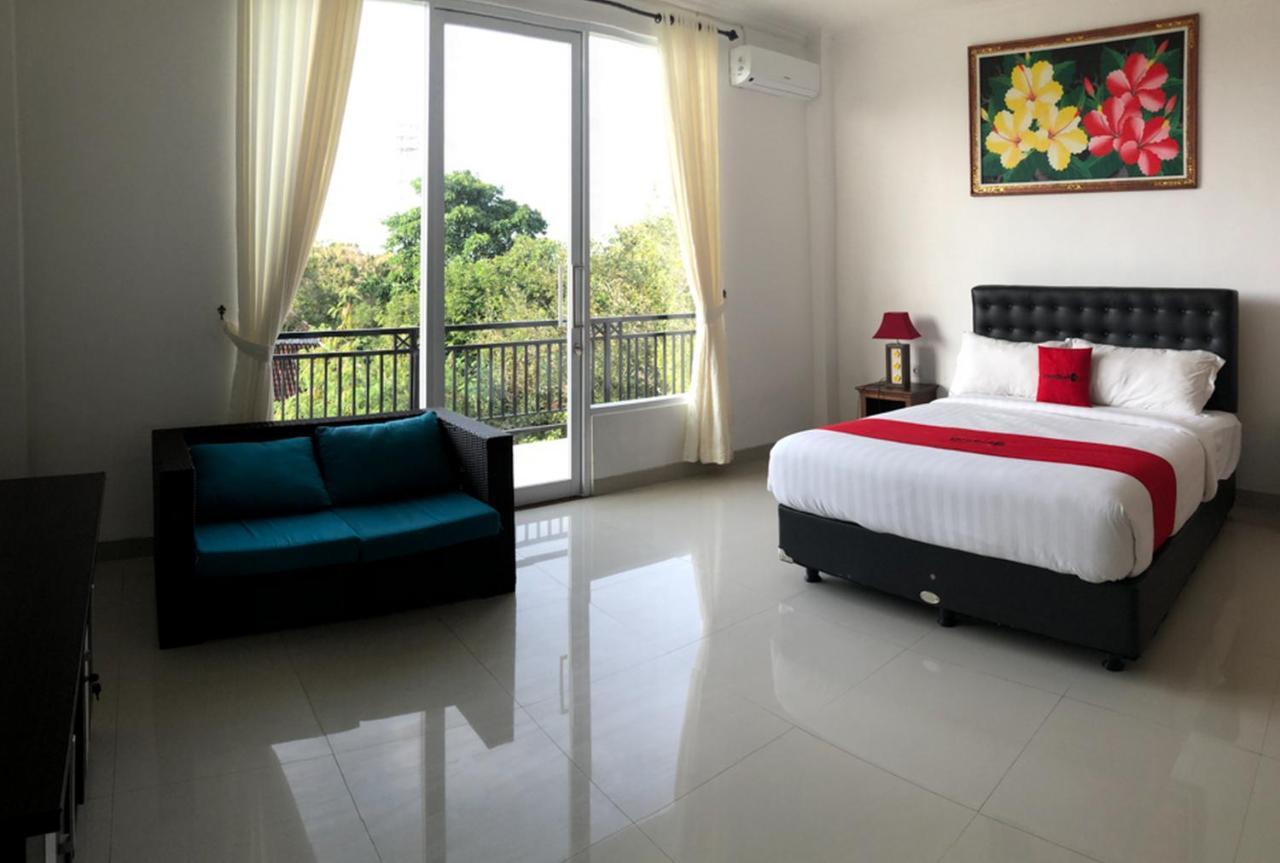Reddoorz Plus Near Dreamland Beach Джимбаран Экстерьер фото
